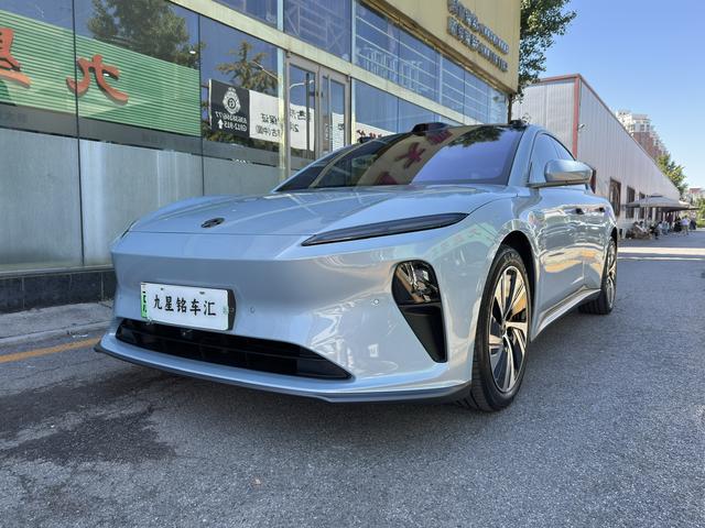 Azera ET5 2022 75kWh