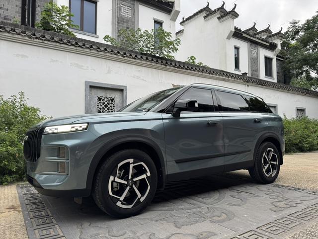 Explore 06 2023 Urban version 1.6T two-wheel drive luxury