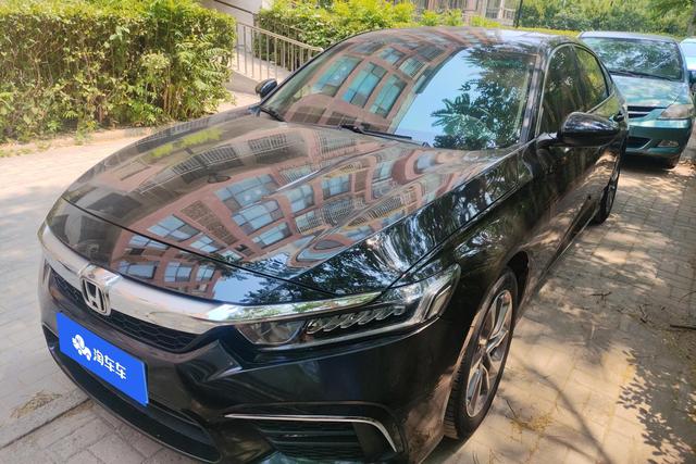 Insignia 2019 260TURBO Exquisite Edition National VI