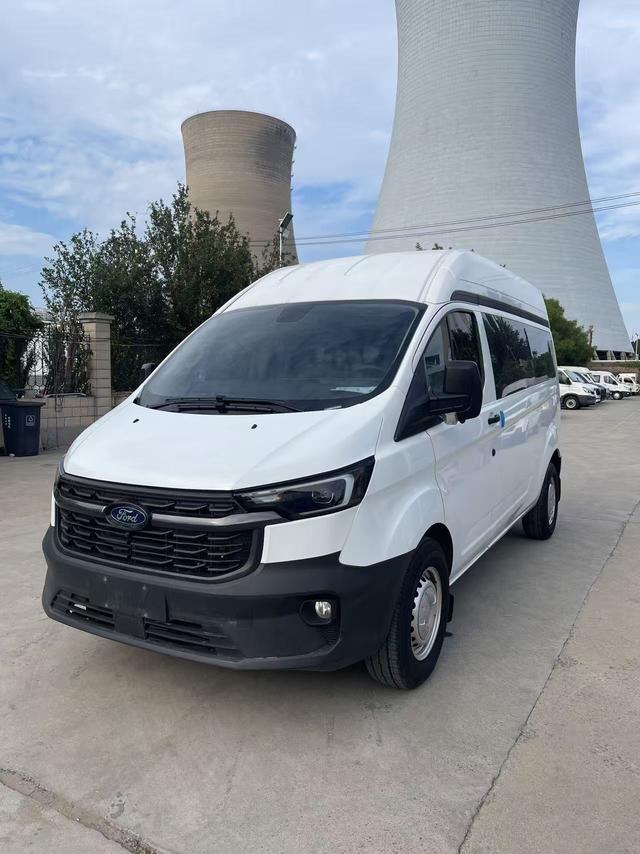 Quanshun 2023 V362 2.0T diesel automatic multi-function commercial vehicle center axle top 5/6 seat national VI