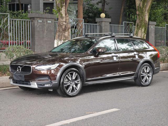Volvo V90 2017 Cross Country T5 AWD Intelligent Edition