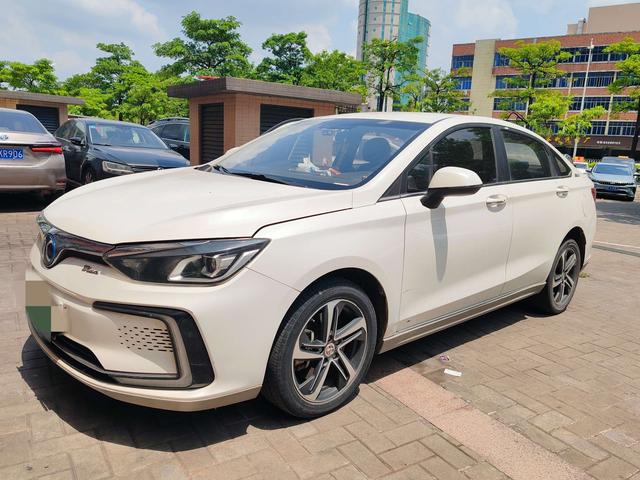 Beijing EU5 2018 R550 Smart Tide Edition