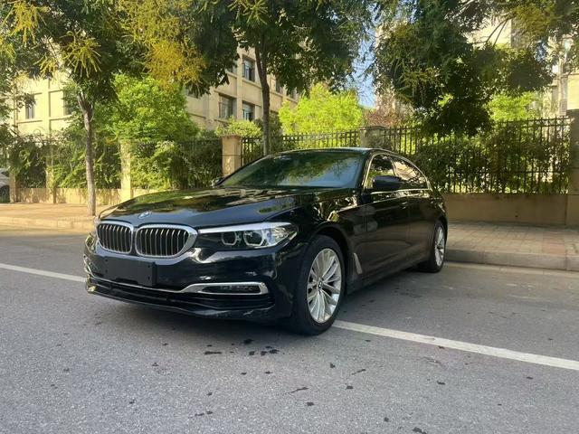BMW 5 Series 2019 525Li Luxury Package