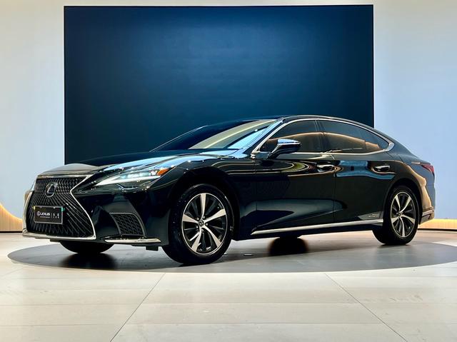 Lexus LS 2021 500h Premier Edition