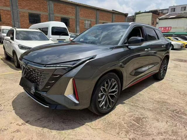 Changan Auchan Z6 2022 Blue Whale 1.5T DCT Intelligent Voyager