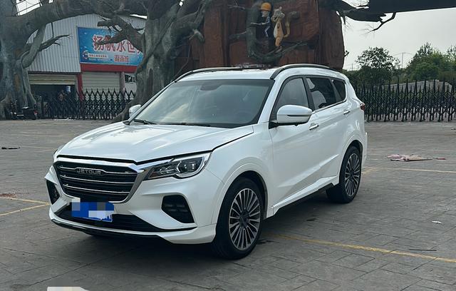 Jietu X70 2020 1.5T DCT Premium Edition 6 Seats