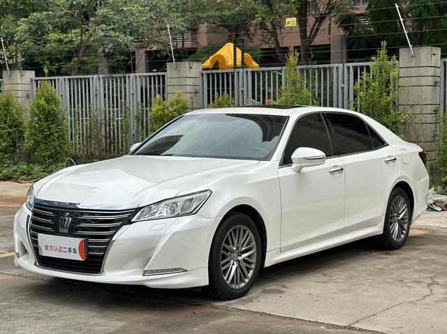 Crown 2018 2.0T Sport