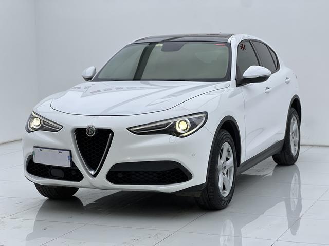 Stelvio Steinway 2017 2.0T 200HP Elite