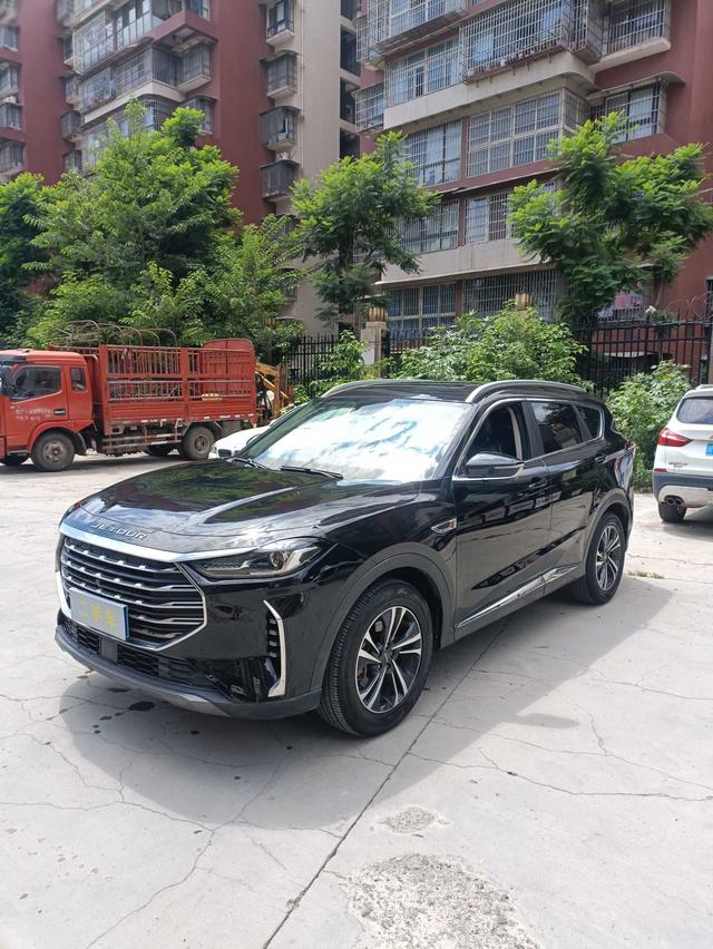 Jietu X70 PLUS 2021 model 1.5T 6MT Forest Pro 7 seats