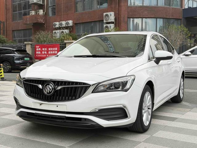 Verano 2018 trim 15S Automatic Leader