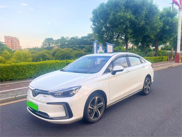 Beijing EU5 2018 R500 Smart Wind Edition