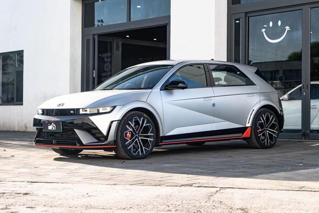 IONIQ 5 N (IONIQ 5N) 2024 standard model