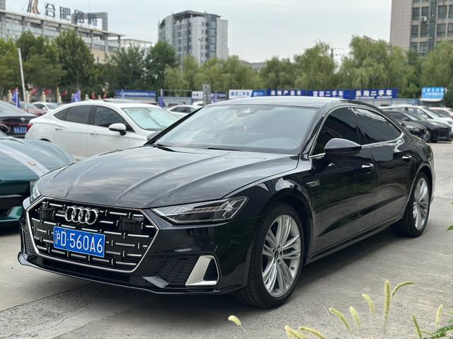 Audi A7L 2024 model 45 TFSI quattro luxury type