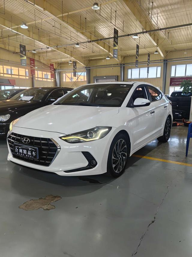 Leading the 2019 1.4T dual-clutch dazzling*dynamic type
