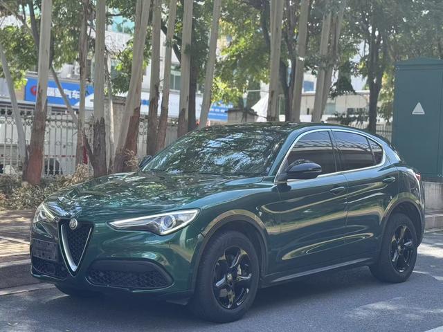Stelvio Steinway 2017 2.0T 200HP Luxury Edition