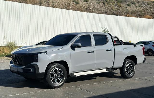 Hunter 2024 assault luxury dual-motor four-wheel drive ultra-long box