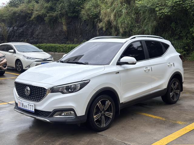 MG ZS 2019 1.5L Automatic Global Luxury Edition National VI