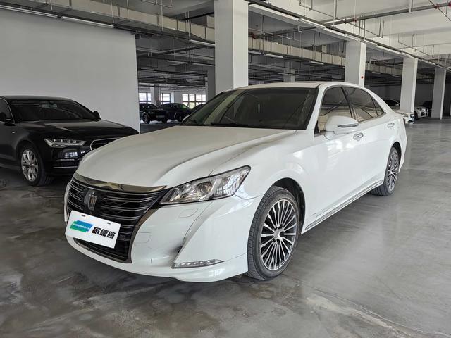 Crown 2018 2.0T Sport
