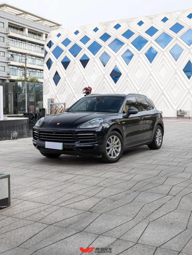 Cayenne E-Hybrid 2021 Cayenne E-Hybrid 2.0T