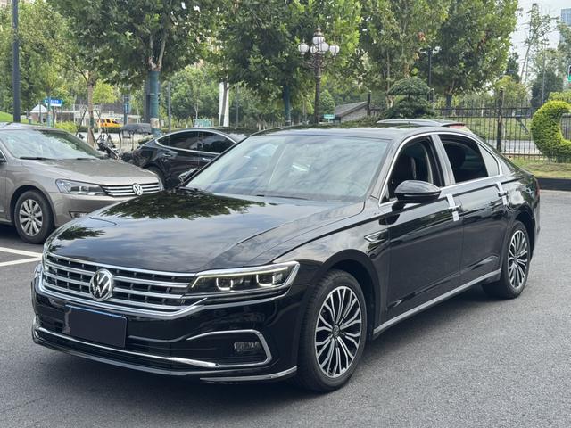 Phaon 2021 380TSI Luxury Edition