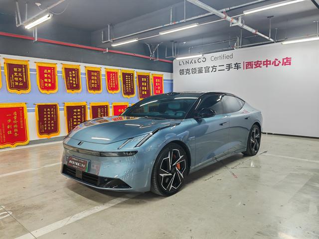 Lynk & Co Z10 2024 95kWh 702km four-wheel drive smart driving Ultra