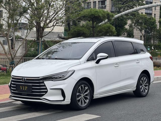 Song MAX 2021 upgraded version 1.5T automatic Premium 6-seater