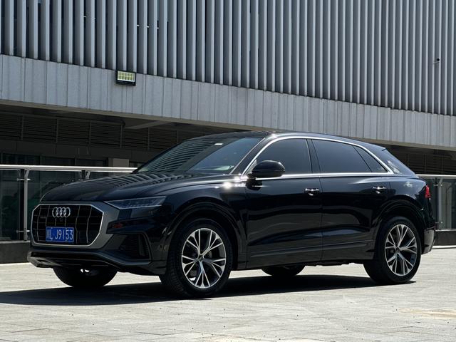 Audi Q8 2022 55 TFSI Luxury Dynamic