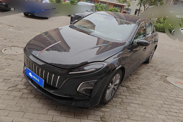 Hongqi E-QM5 2024 model 610KM PLUS version 100kW