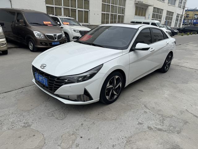 Elantra 2023 1.5L CVT LUX Premium