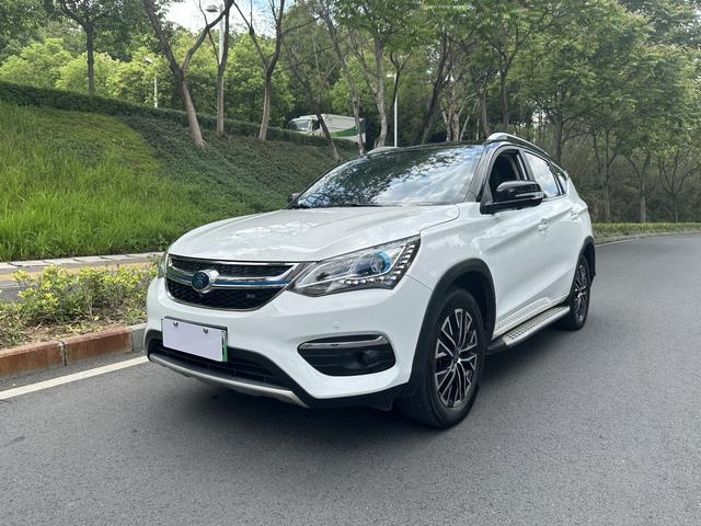 Song DM 2017 1.5TID full-time four-wheel drive honor type