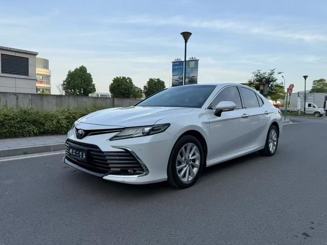 Camry 2021 2.0G Deluxe
