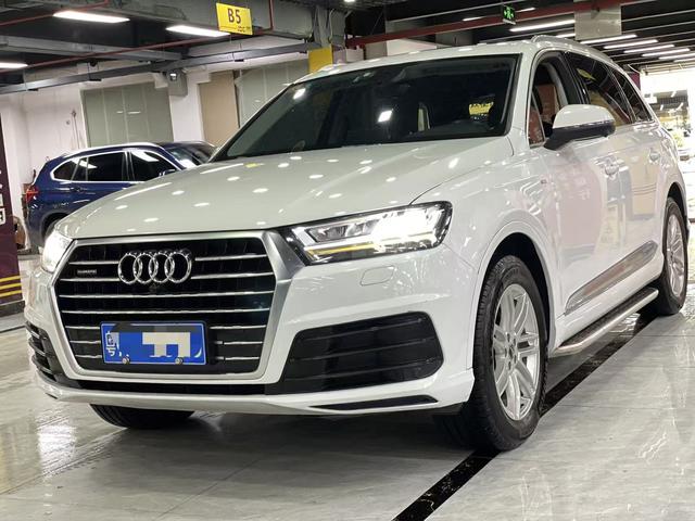 Audi Q7 2018 40 TFSI Comfort