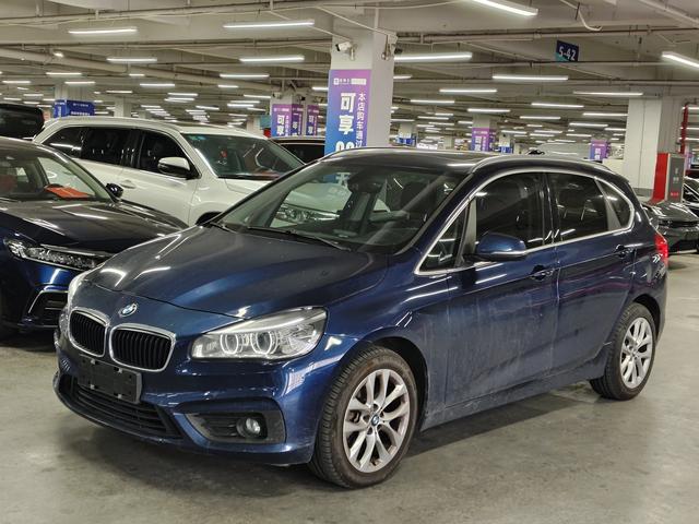 BMW 2 Series Wagon 2016 220i Leader