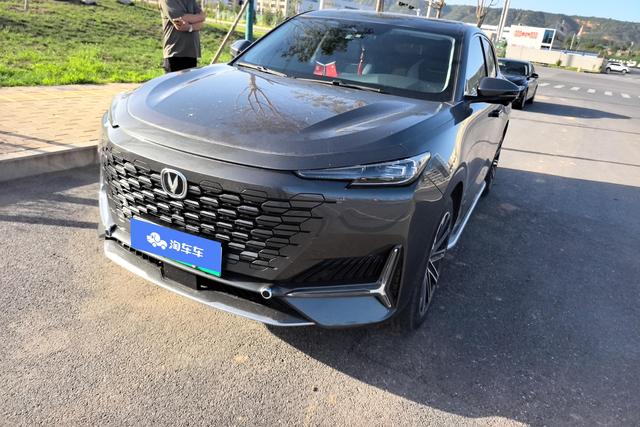 Changan UNI-K Intelligent Electric iDD 2022 Blue Whale iDD 1.5T 130km Premium