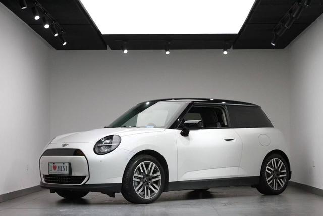 Electric MINI COOPER 2024 COOPER E classic