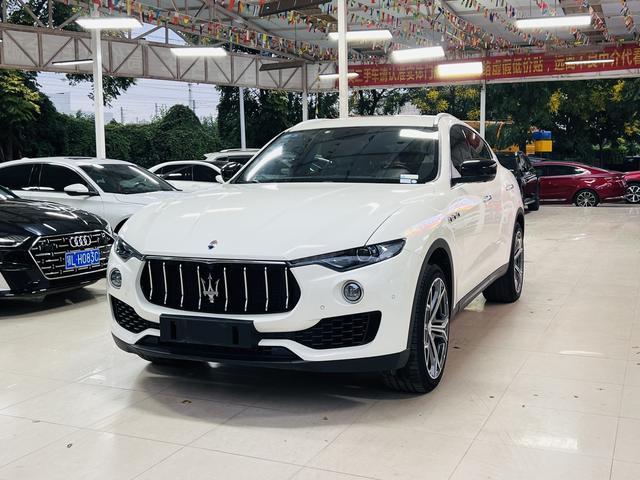 Levante 2018 3.0T Classic Edition