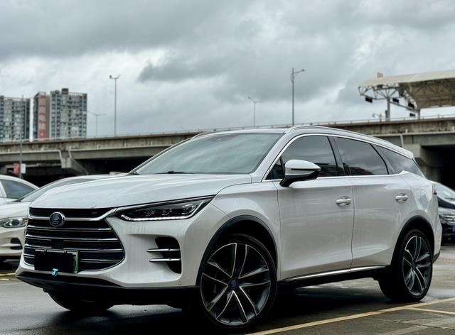 Tang DM 2018 DM 2.0T full-time four-wheel drive Zhilian Chuangyue 7-seater national V