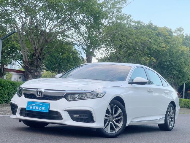 Insignia 2019 260TURBO Exquisite Edition National VI