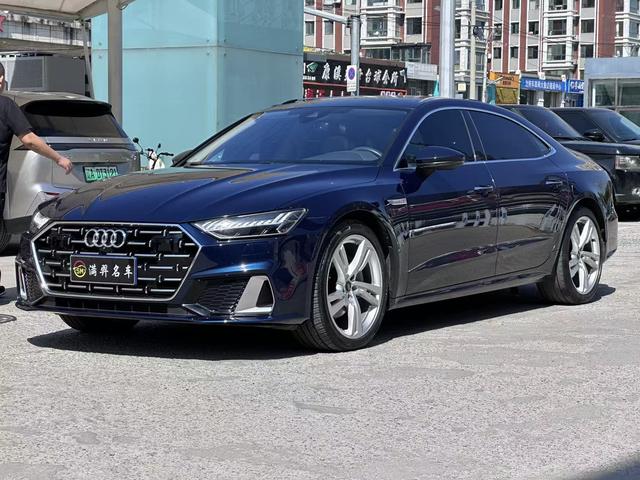 Audi A7L 2022 45 TFSI S-line Youth Edition