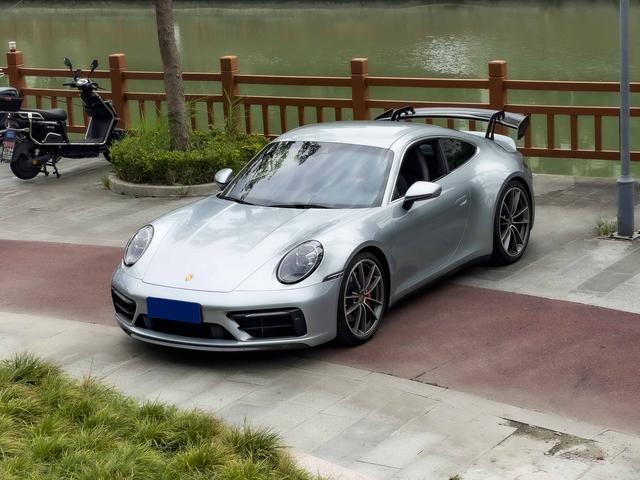 Porsche 911 2019 Carrera 4S 3.0T