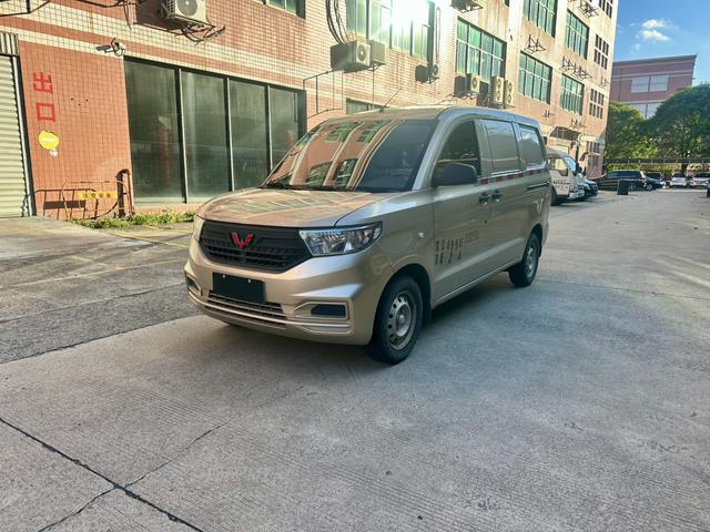 Wuling Hongguang V 2022 1.5L Jinjin Version Window Sealing Car Electric Power Assist