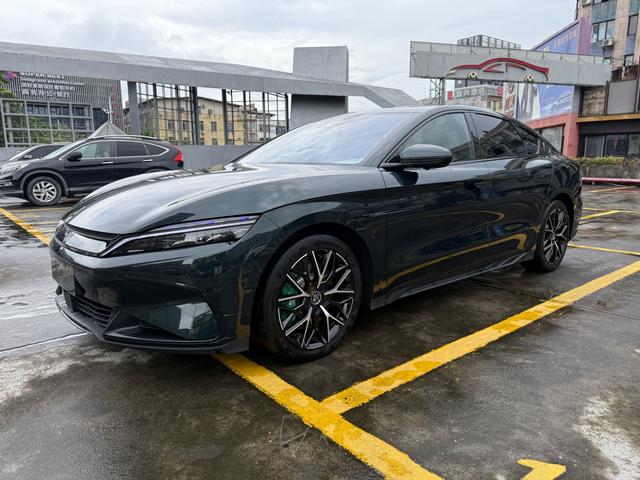 Han EV 2022 610KM 4WD Thousand Mountain Jade Limited Edition