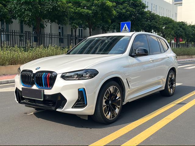 BMW iX3 2022 Genesis