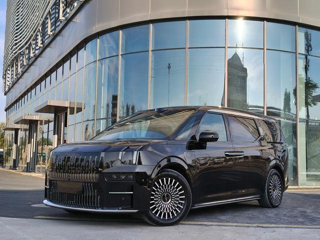 ZEEKR 009 2024 seven-seater aisle version two-wheel drive 108kWh