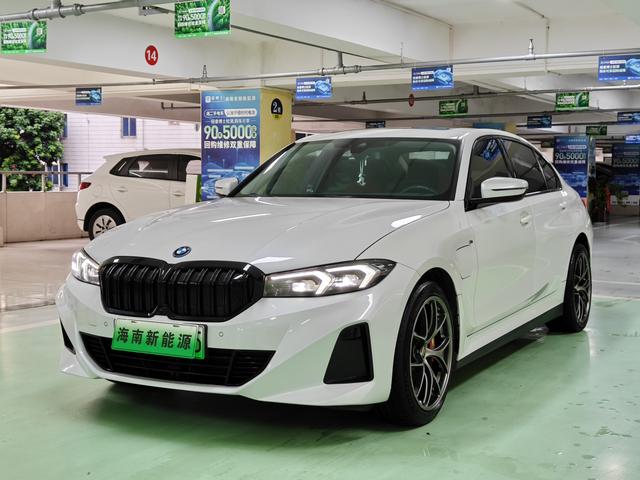 BMW i3 2022 eDrive 35 L
