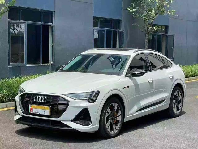 Audi e-tron Sportback (Import) 2021 55 quattro Precision Selection