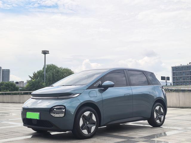 Cloud 2023 model 360 Plus