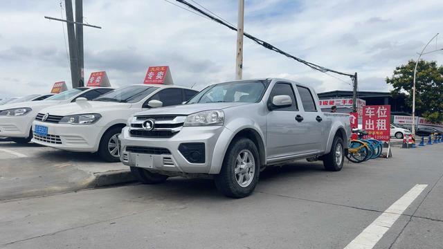 Fengjun 5 2017 2.0T European version diesel two-wheel drive aggressive large double-row GW4D20E