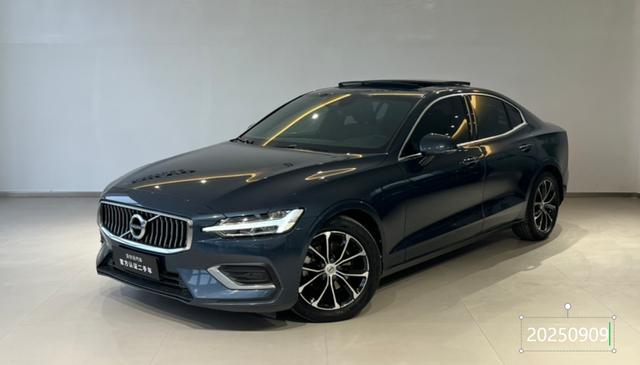 Volvo S60 2024 B4 Zhiyi Deluxe Edition