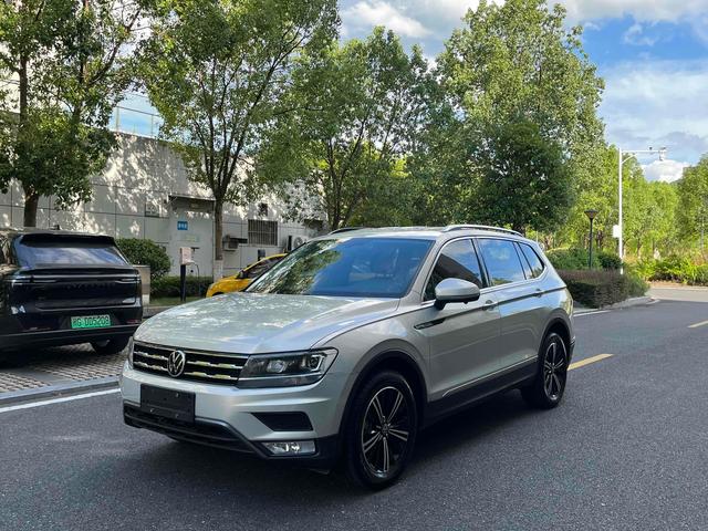 Tiguan L 2021 330TSI automatic two-wheel drive comfort edition